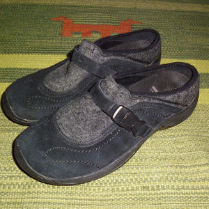 Merrell womens black gray mules shoes 9.5